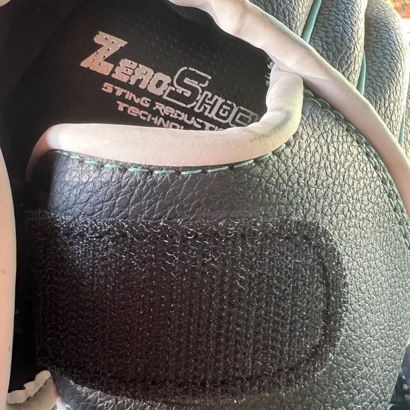 NWOT Rawlings left handed fast pitch softball glove - Picture 12 of 14